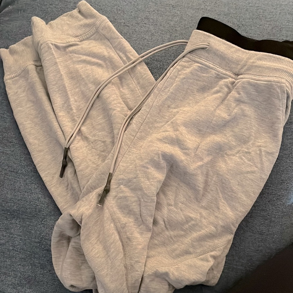 Joy lab size small gray women’s sweatpants